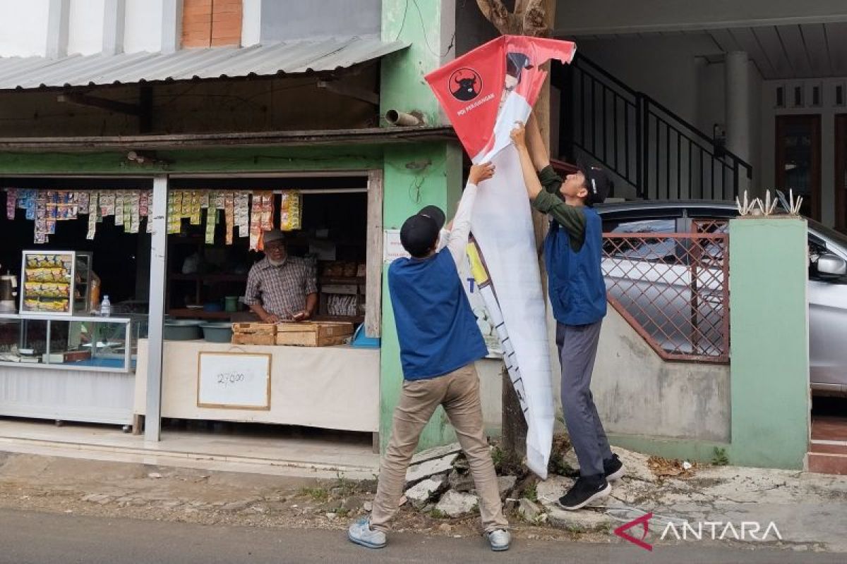 Bawaslu  Kudus masih temukan pemasangan APK melanggar aturan