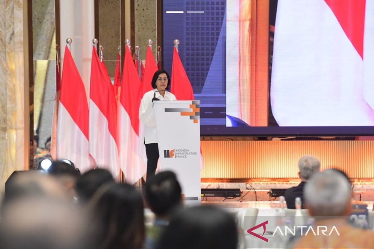 Menteri Keuangan (Menkeu) Sri Mulyani Indrawati memberikan sambutan dalam IIF’s Anniversary Dialogue bertema “The Dynamics of Sustainable Infrastructure Financing and Its Roles in Achieving Food Security” di Jakarta, Senin