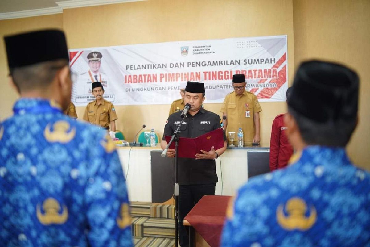 Bupati Dharmasraya harap pejabat baru dilantik lahirkan terobosan