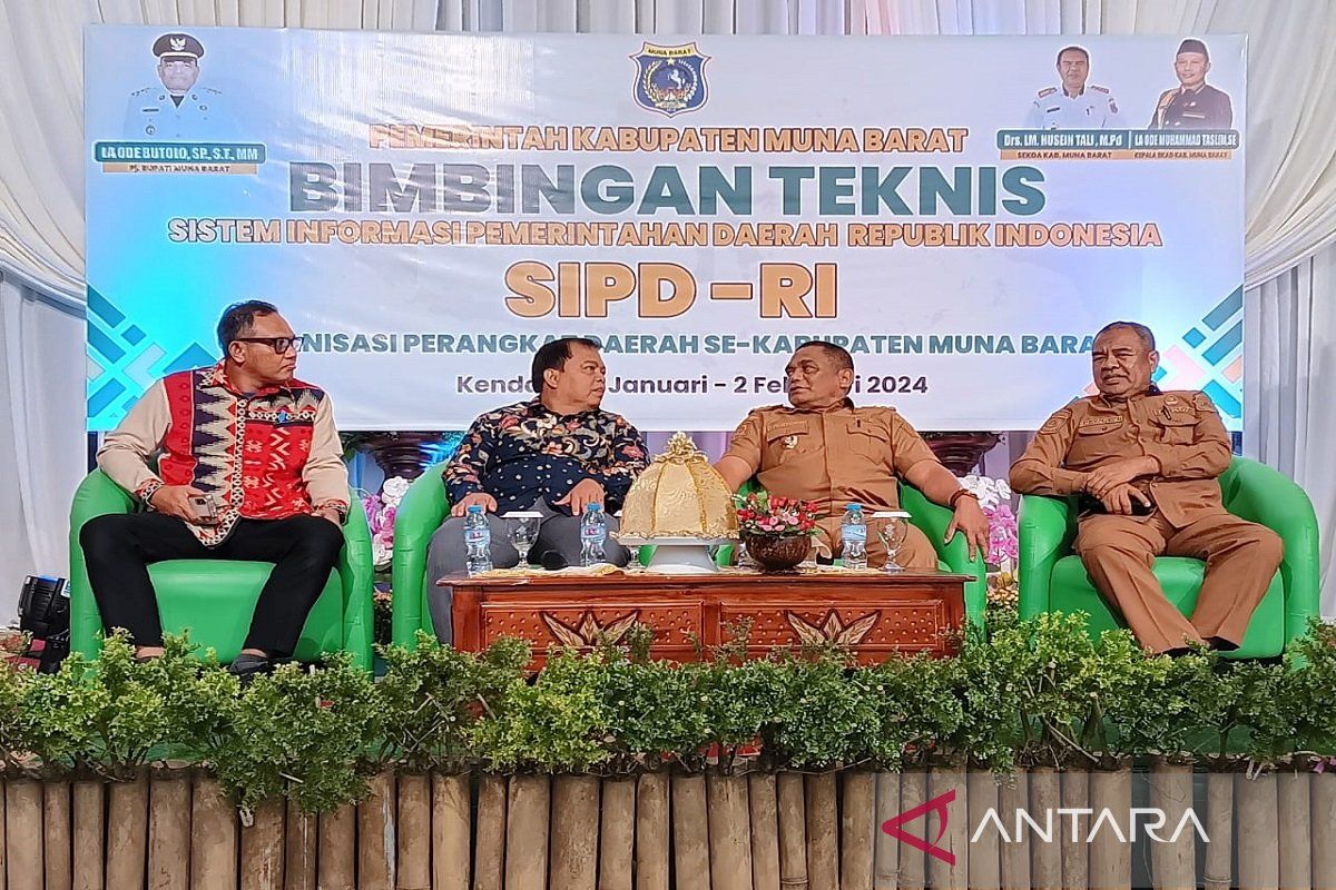 196 pengelola keuangan Mubar ikut Bimtek SIPD-RI di Kendari