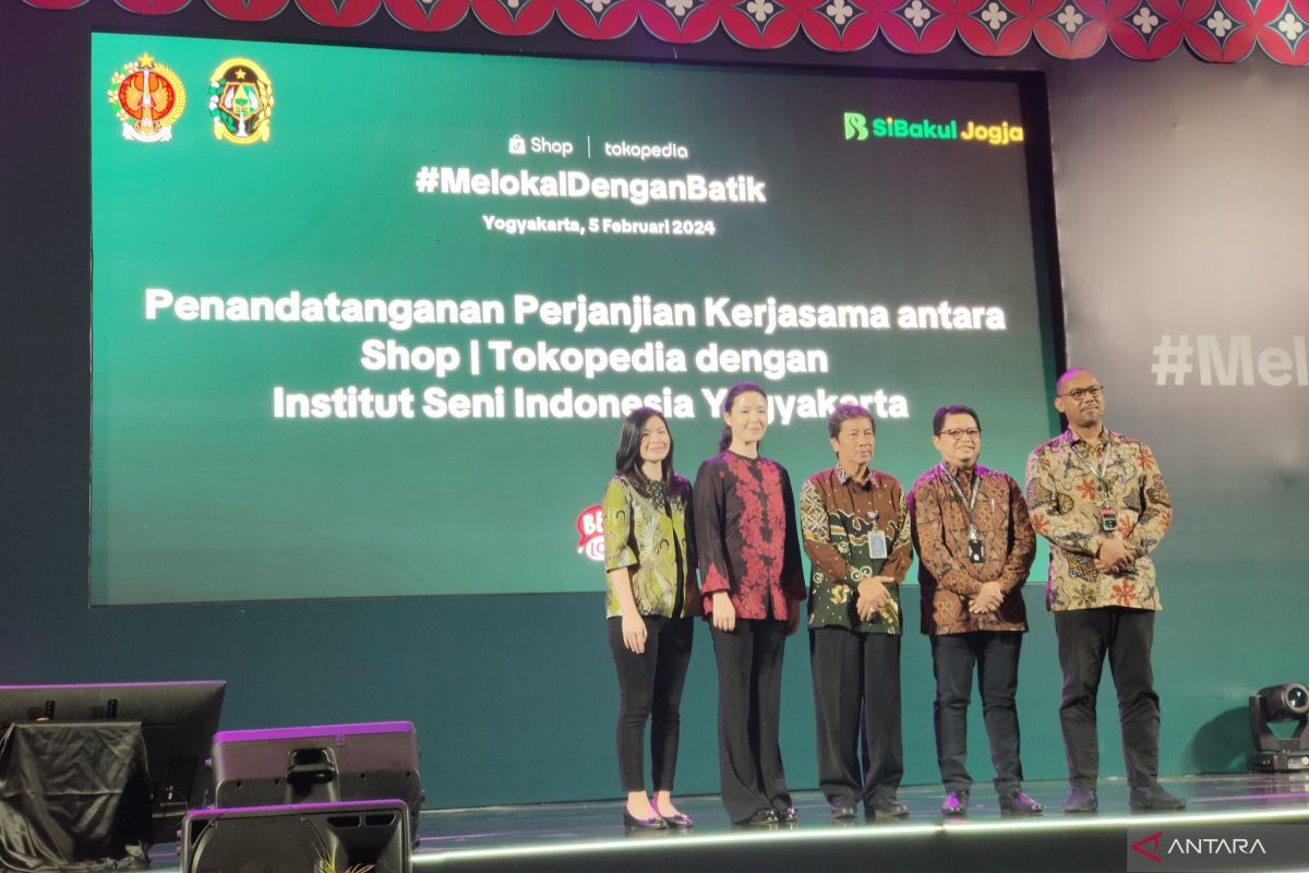 TikTok Shop dan Tokopedia mendukung pertumbuhan pengusaha batik lokal