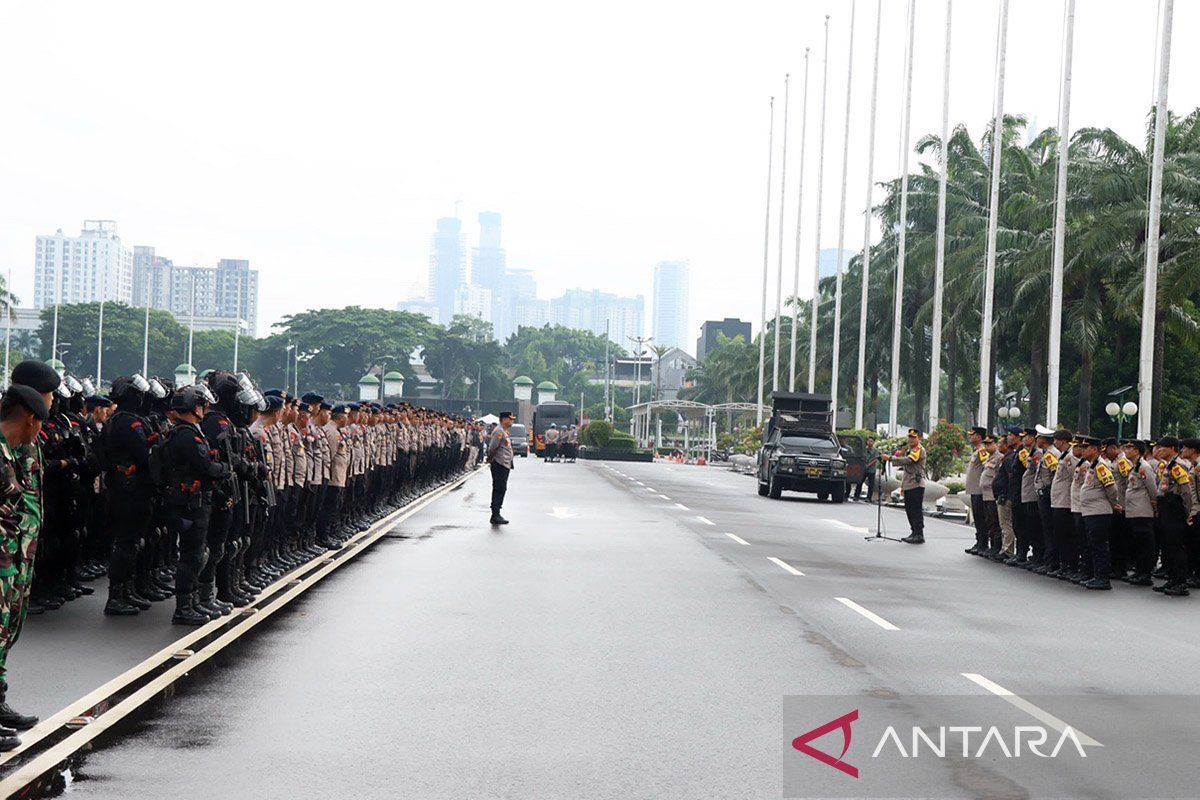 3.929 personel jaga demo di DPR/MPR RI