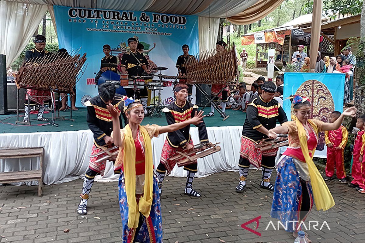 Dinporabudpar  Banyumas promosi potensi wisata malam di Baturraden