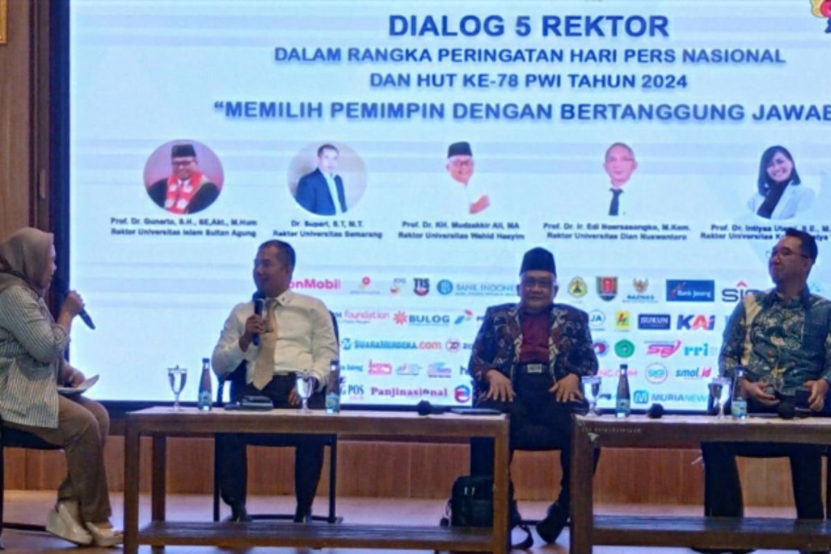 Dialog 5 Rektor di USM, Prof Dharto: PT bisa jadi pelita dari kegelapan