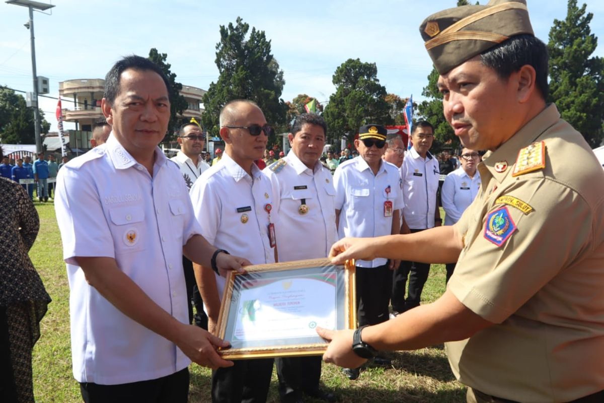 Wali Kota Tomohon terima penghargaan pembina K3