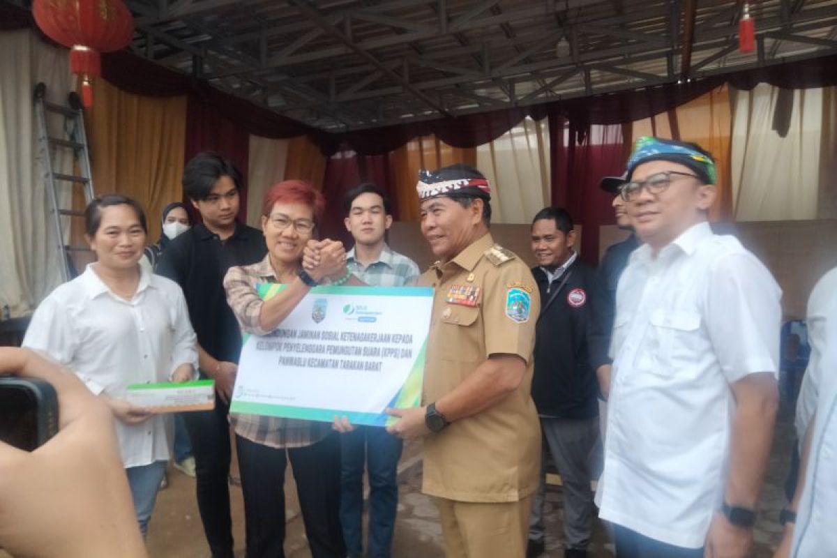 Gubernur Kaltara Berikan Jaminan BPJS Ketenagakerjaan Pada Petugas di TPS