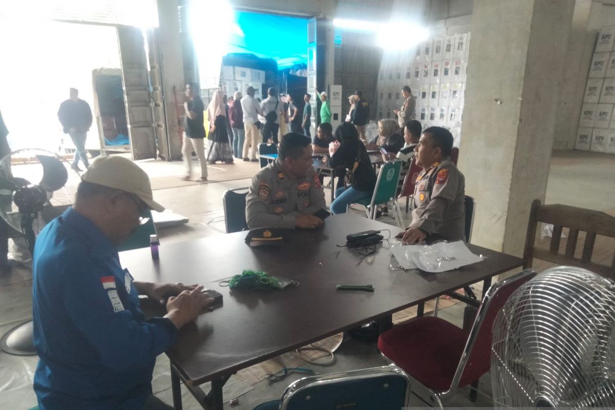 KPU telah distribusikan logistik pemilu ke seluruh daerah di Kabupaten Solok