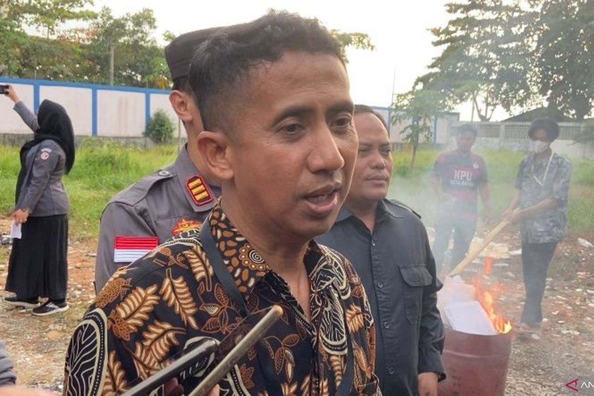 KPU Batam pastikan seluruh logistik Pemilu sudah terdistribusi ke TPS