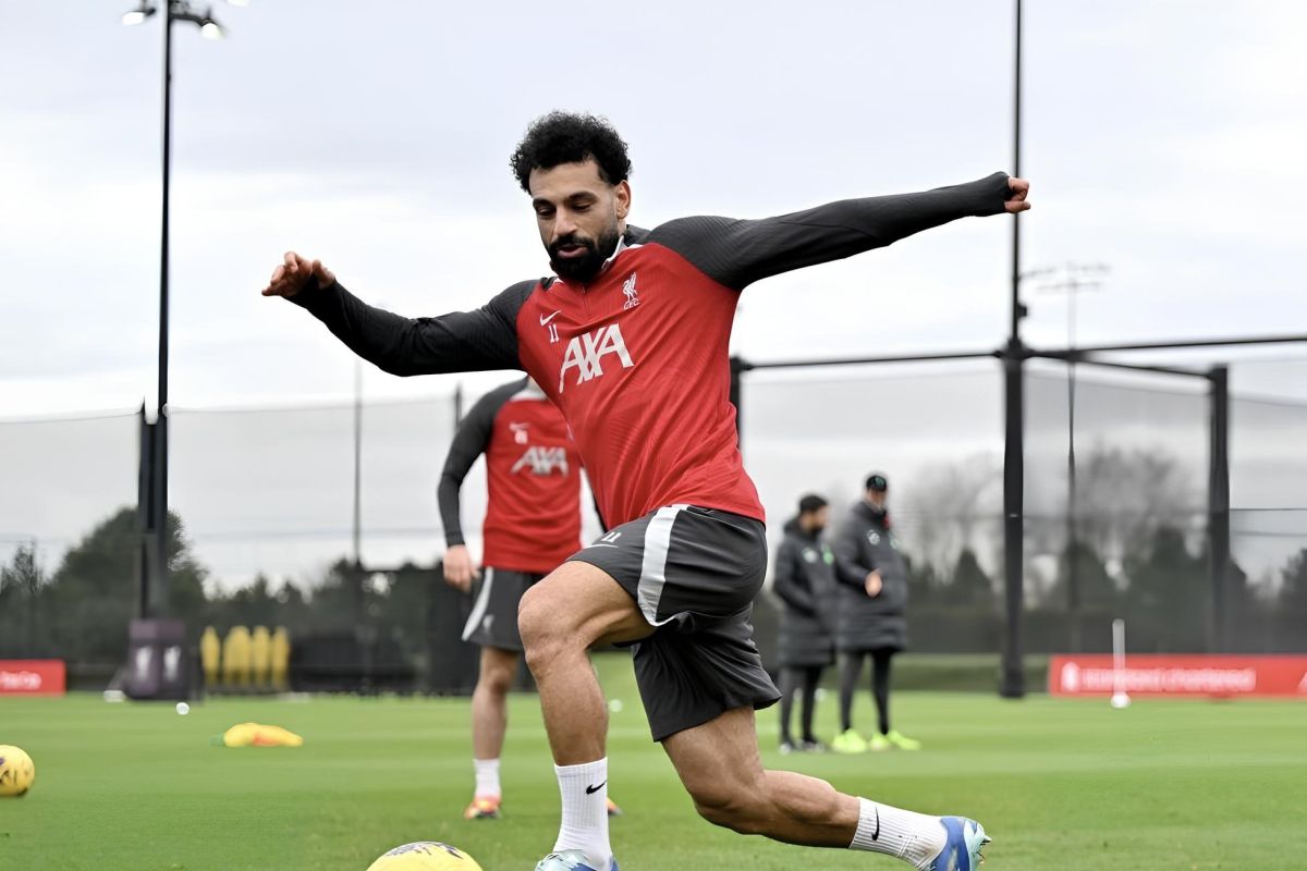 Nunez, Salah, dan Szoboszlai berpeluang tampil lawan Chelsea di final