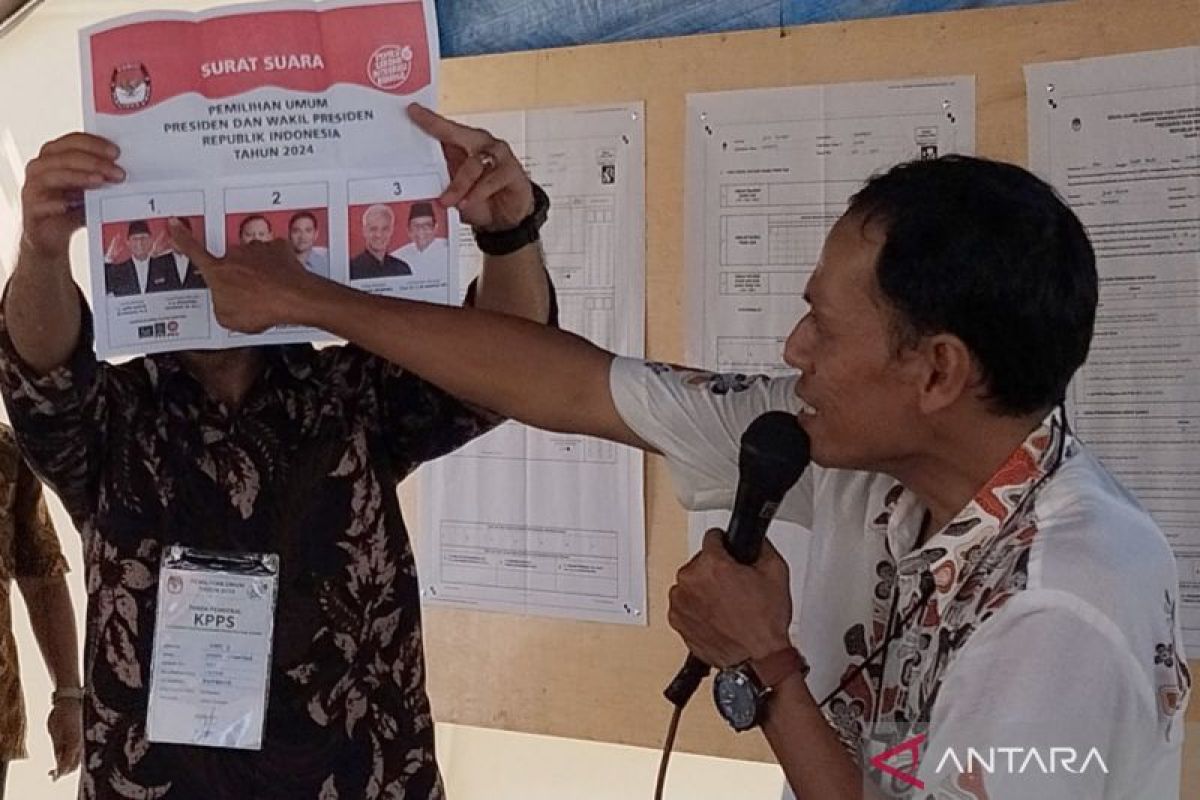 Hasil suara pilpres di TPS Ketum PBNU dan Menag mencoblos