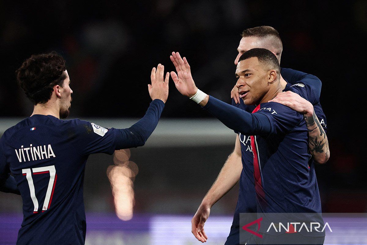 Kylian Mbappe antar PSG kalahkan Real Sociedad 2-1