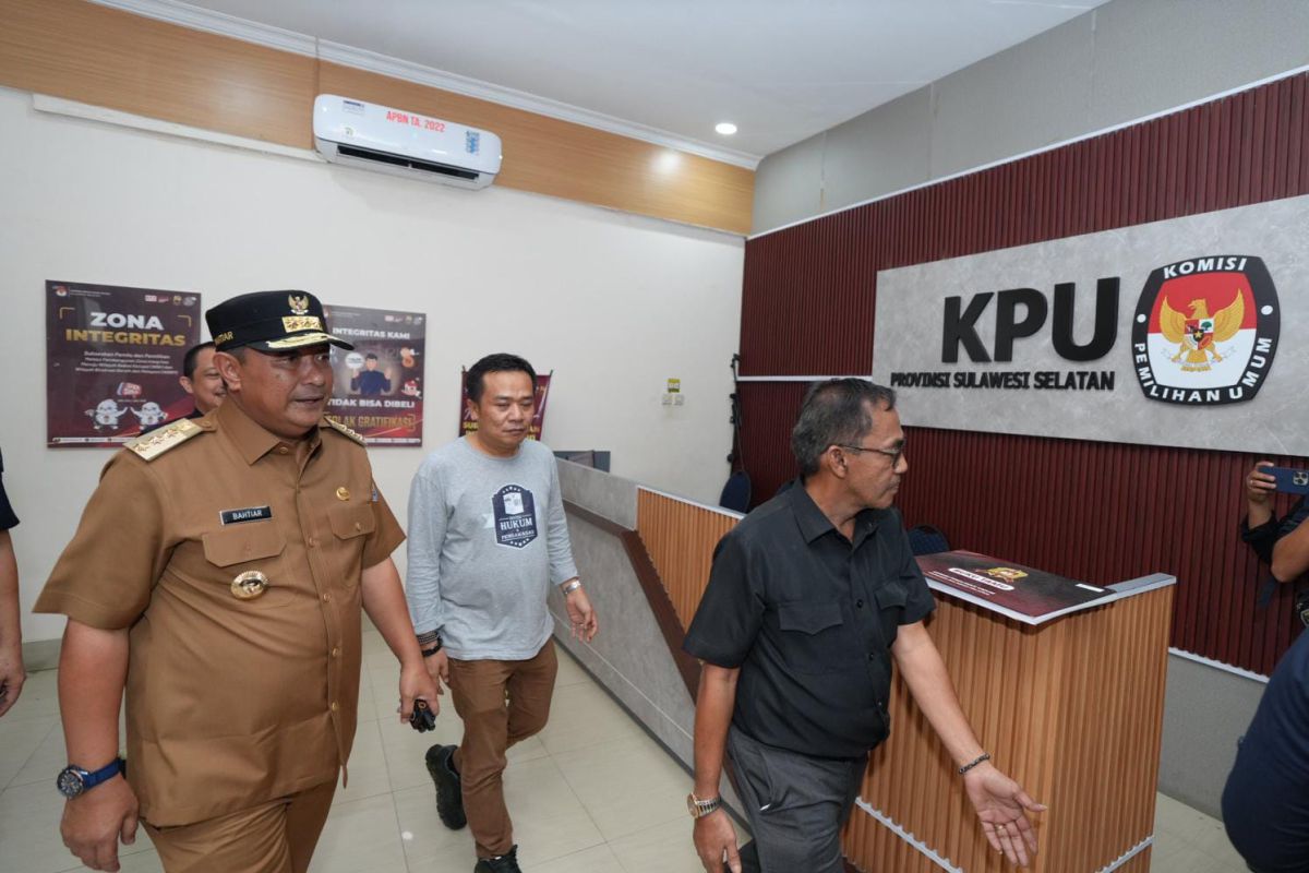 KPU Selayar  mencermati konversi data Form C1 ke Sirekap