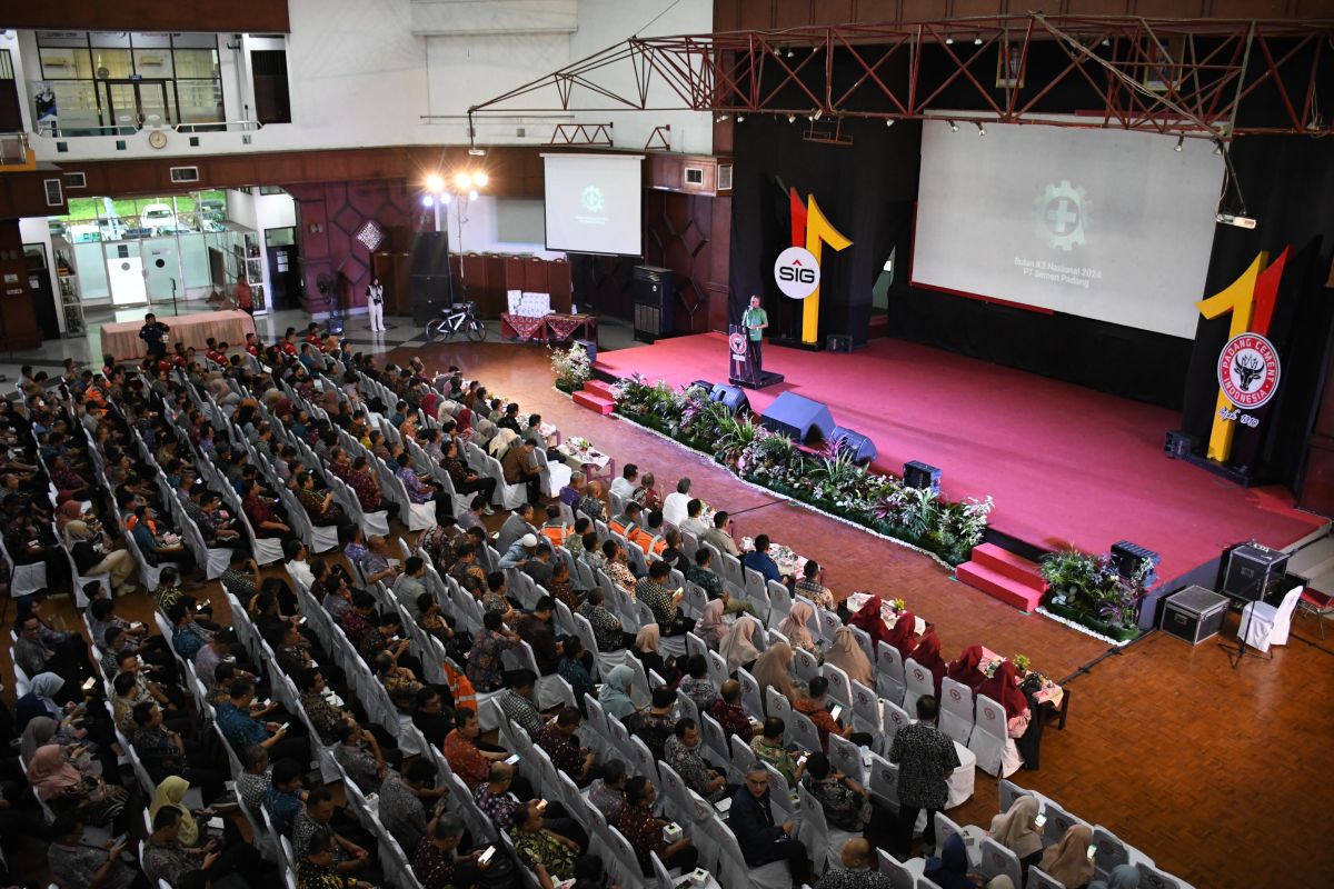 Tutup Bulan K3 Nasional, Semen Padang gelar seminar hadirkan ahli K3