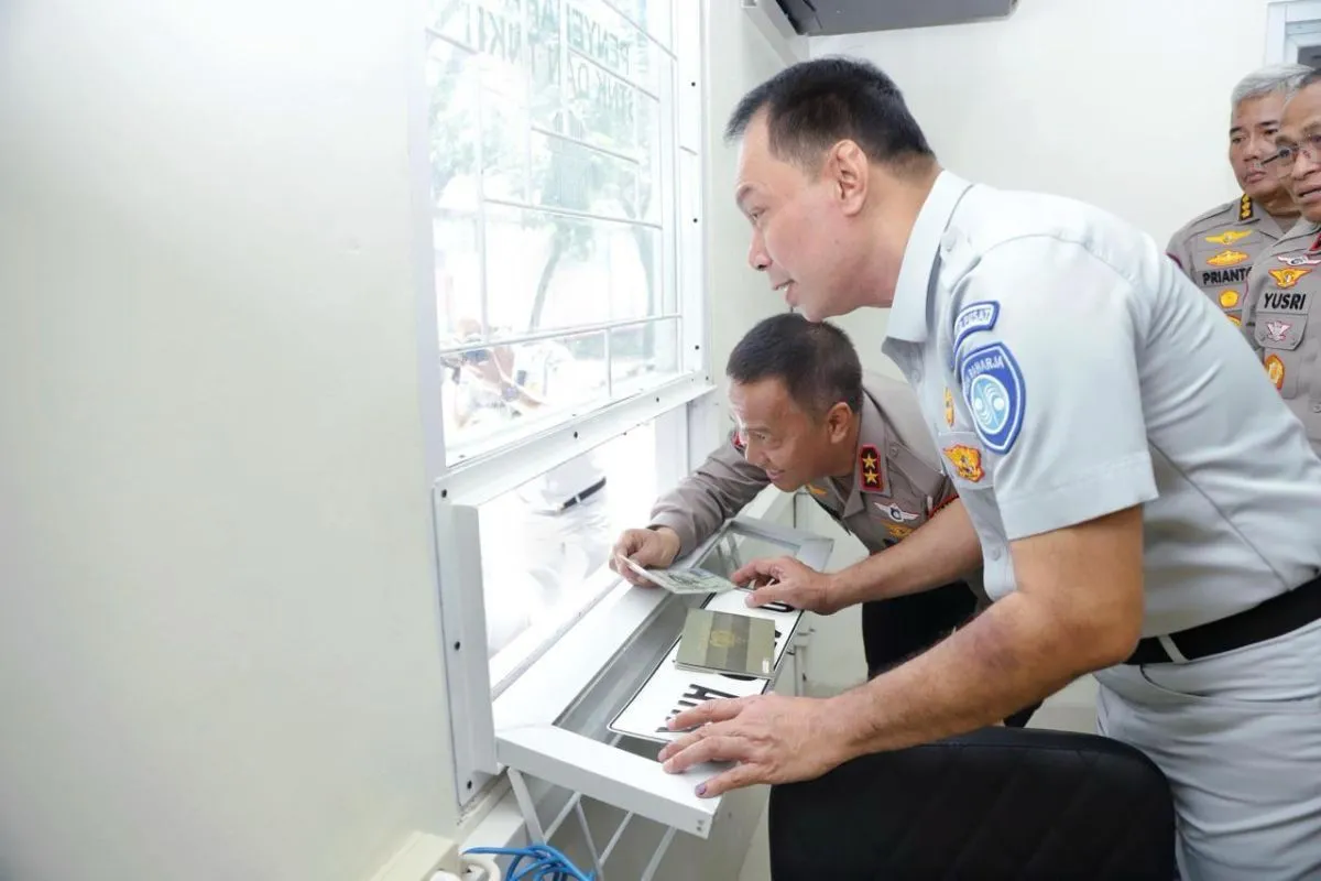 jasa-raharja-supports-digital-samsat-at-leuwipanjang-terminal