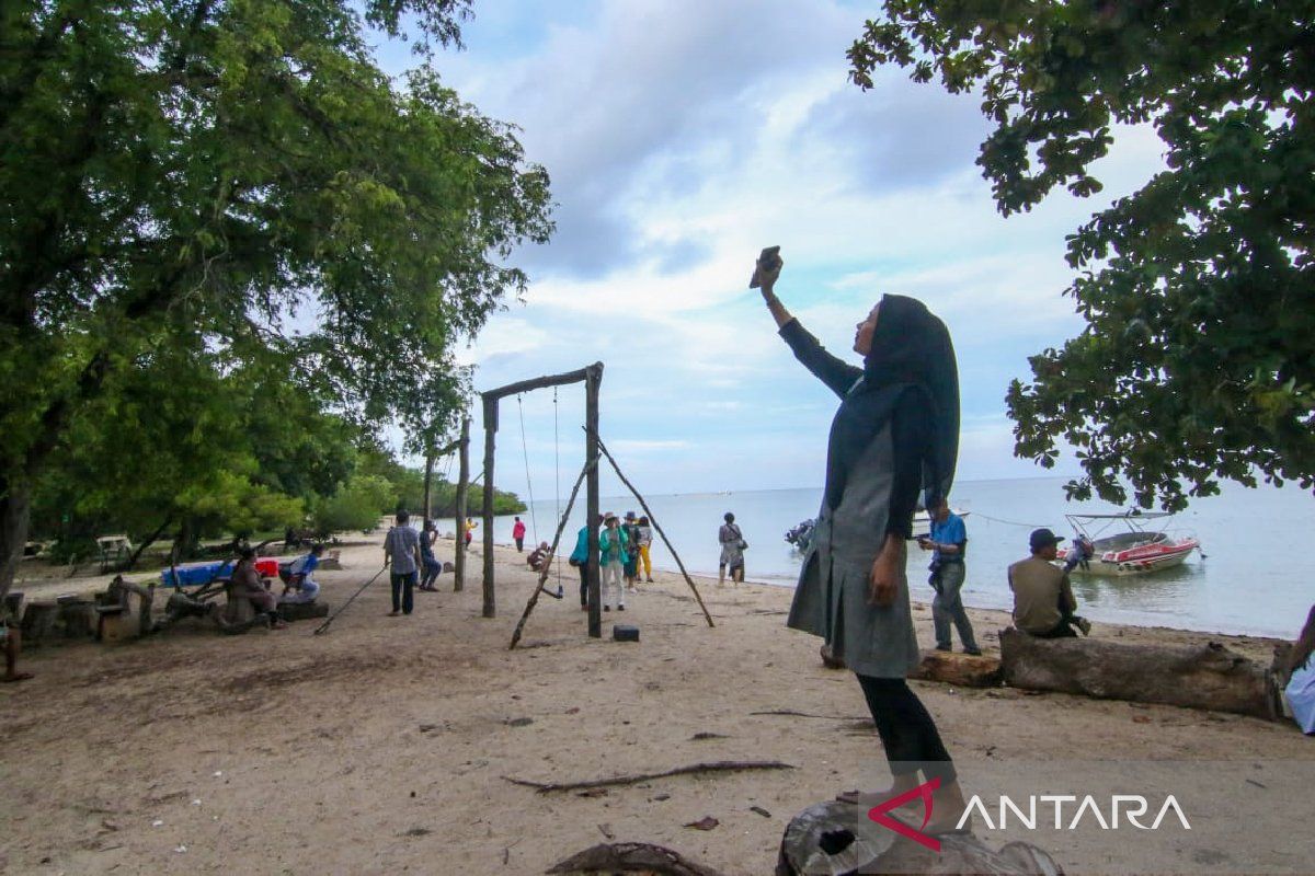 Kembali di buka pengunjung wisata Taman Nasional Baluran Situbondo