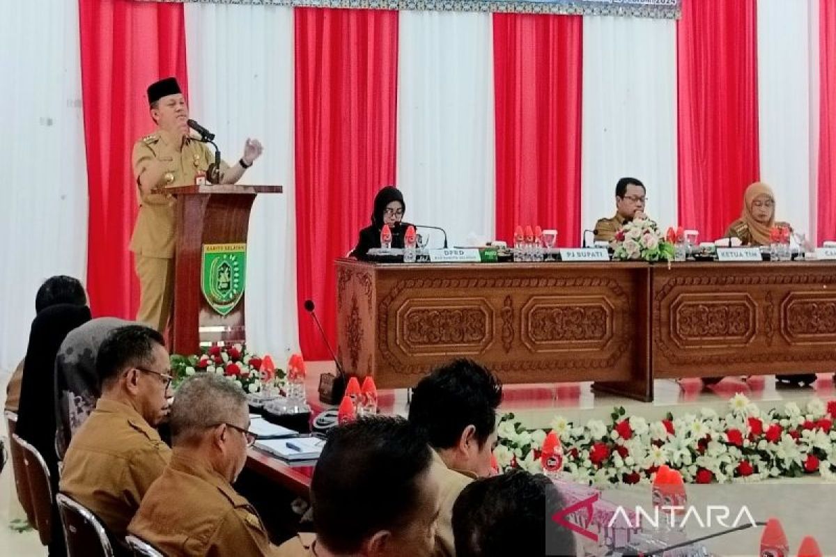 Penjabat Bupati Barsel jelaskan tujuan musrenbang kecamatan