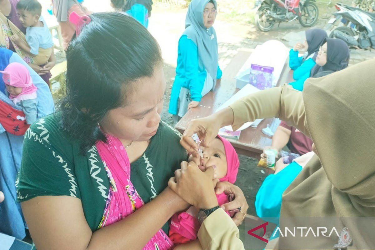 Pemkab  Batang sasar empat ribu anak di PIN polio kedua