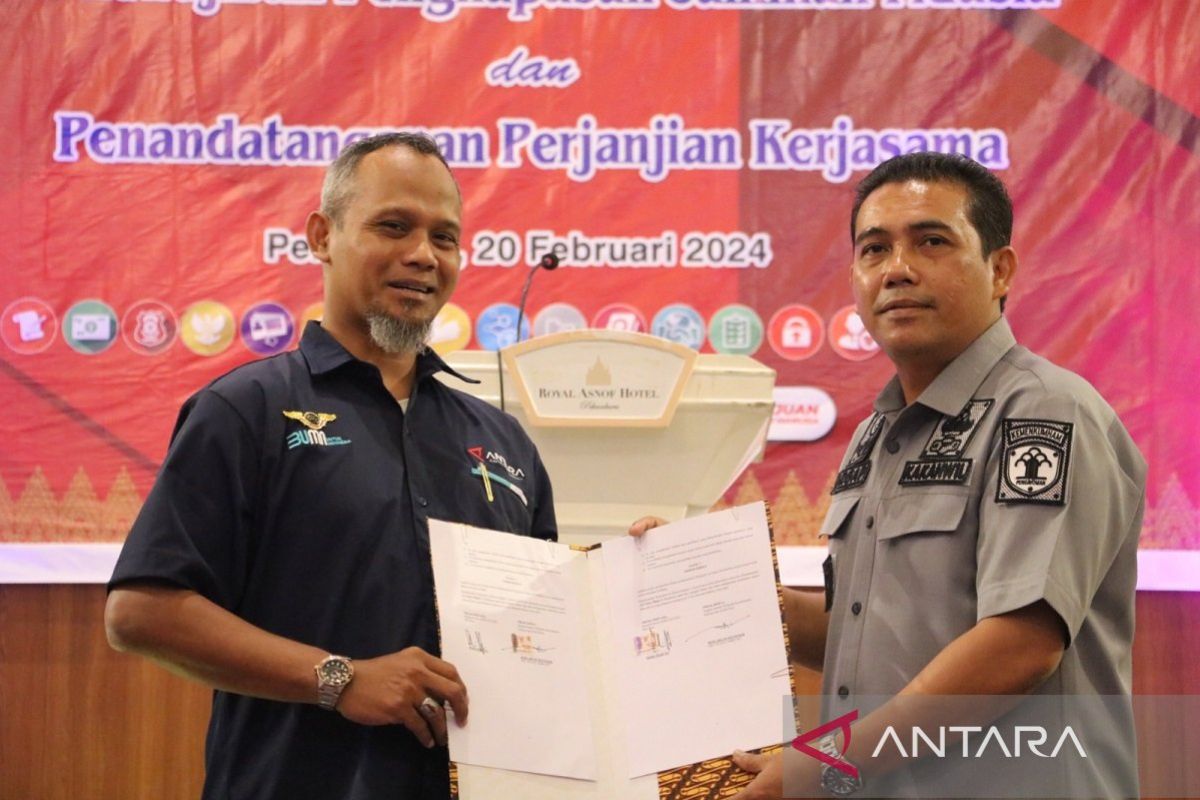 Kanwil Kemenkumham Riau gelar sosialisasi AHU sekaligus penandatangan PKS