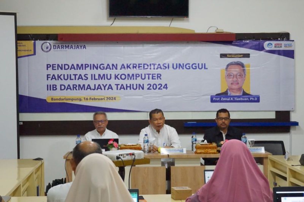 FEB Mart by Kopma diresmikan Wakil Rektor Unila, dorong semangat berwirausaha mahasiswa