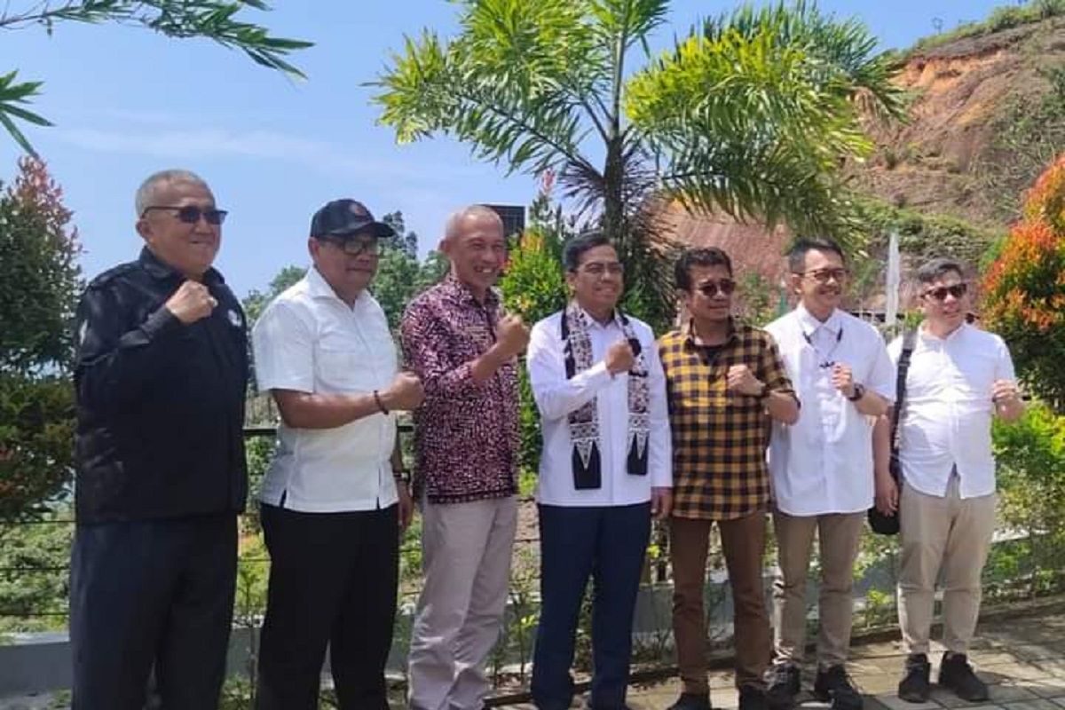 Sekda Mawardi Roska sambut kehadiran Deputi Kemenko Investasi di Kawasan Wisata Mandeh