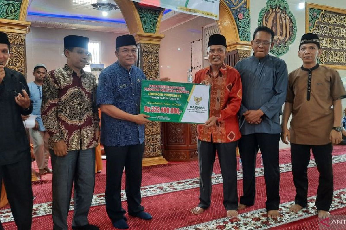 Baznas Pariaman salurkan bantuan modal usaha senilai Rp323 juta