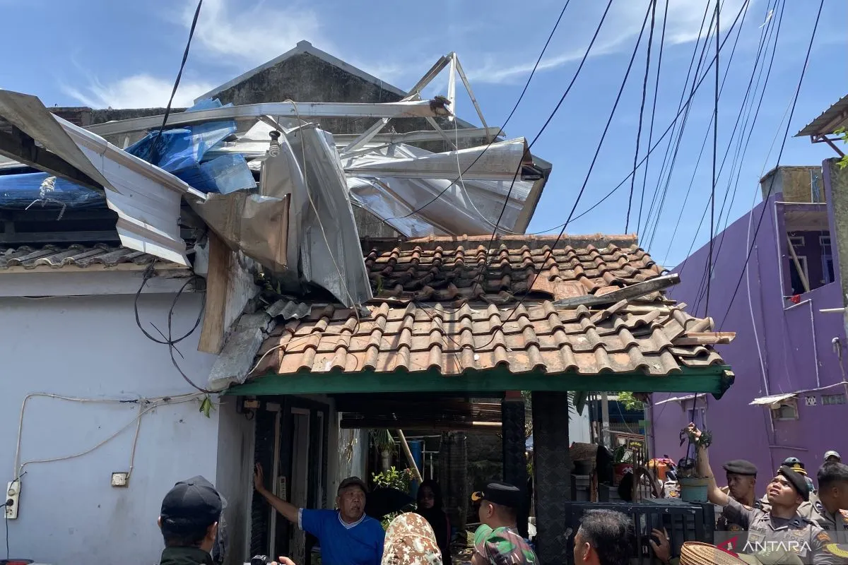 bandung-declares-state-of-emergency-post-whirlwind-disaster