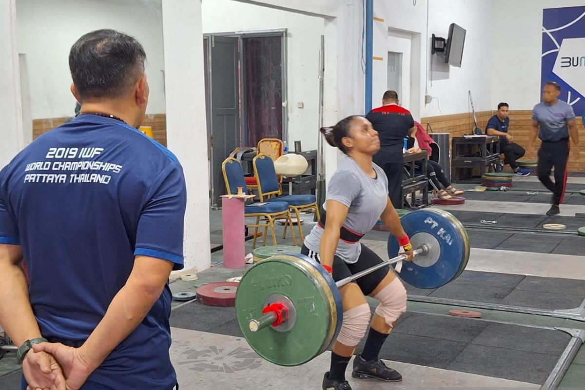 Natasya Beteyob belum maksimal di Kejuaraan Asia Angkat Besi 2025