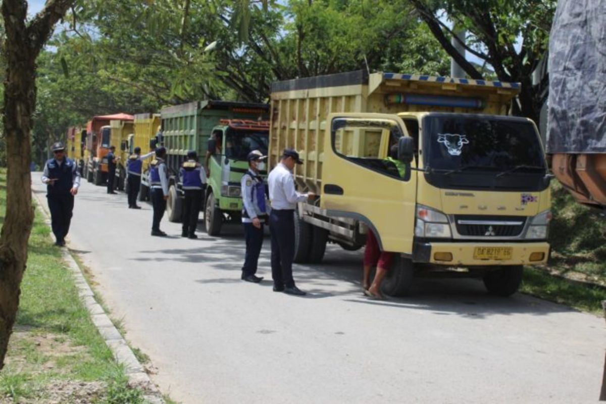 Bengkulu terus tertibkan truk "overloading"  ganggu kenyamanan