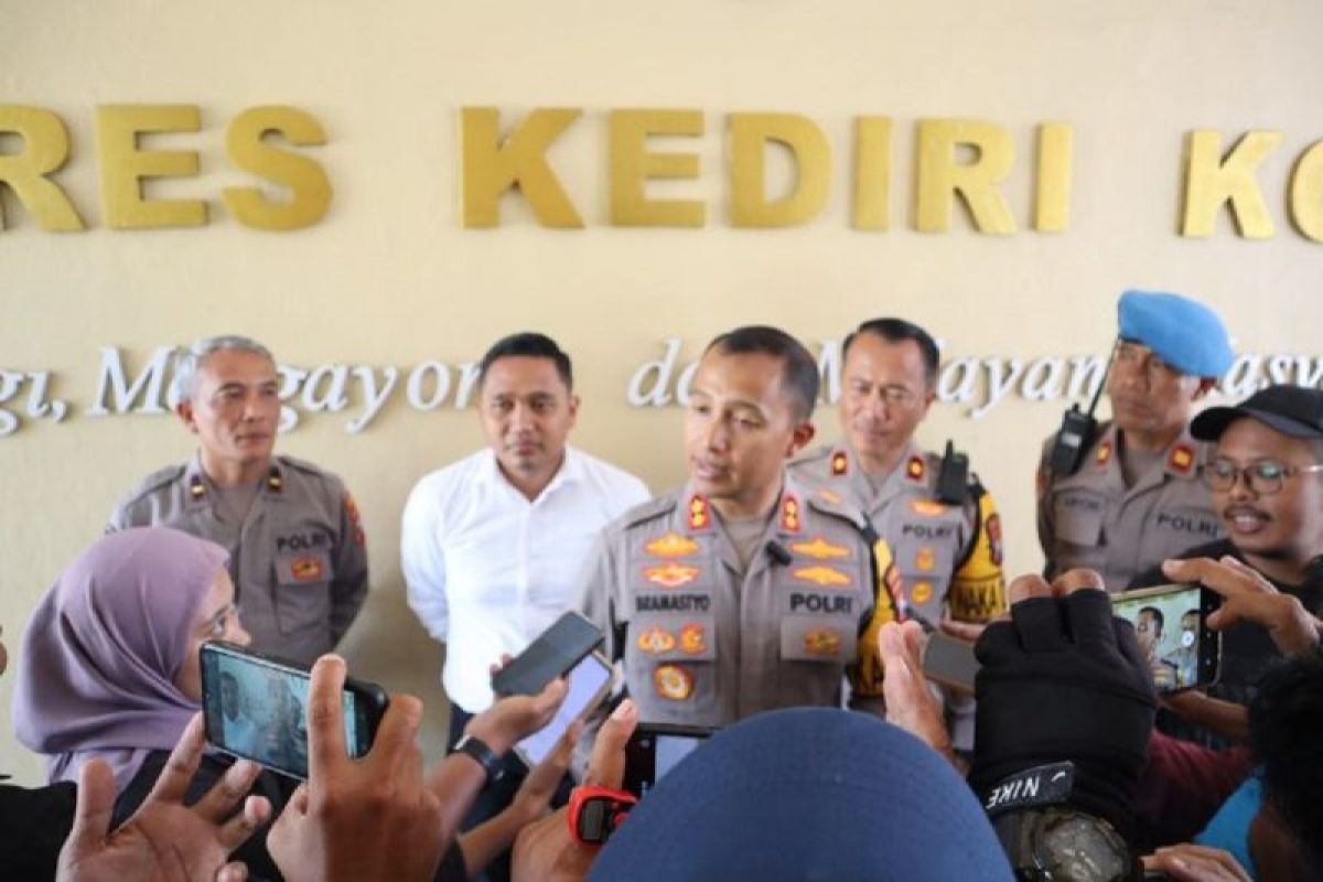 Adik kelas tewas dianiaya, polisi tangkap empat santri