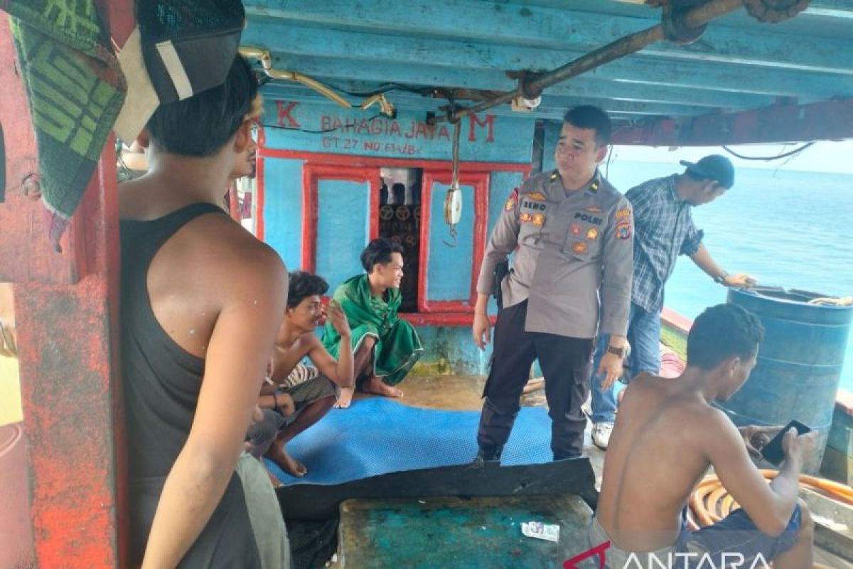 Patroli laut cegah kapal trawl