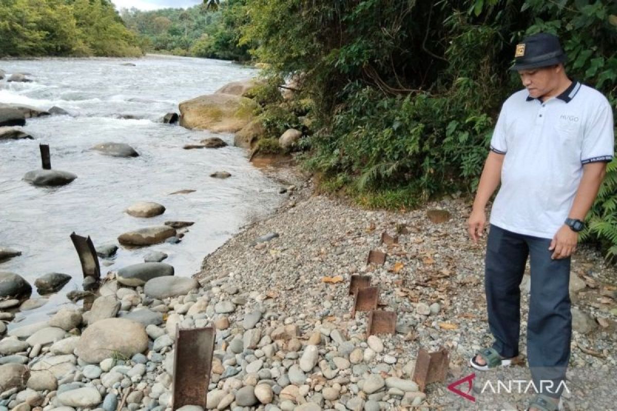 Melindungi persawahan agar tidak beralih jadi kebun sawit