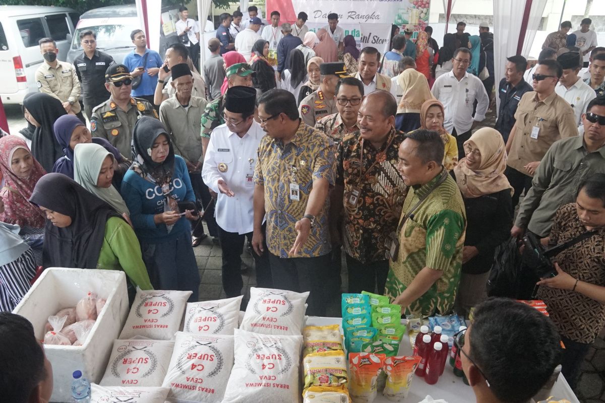 Pemprov Jateng gelar pangan murah di Kabupaten Magelang