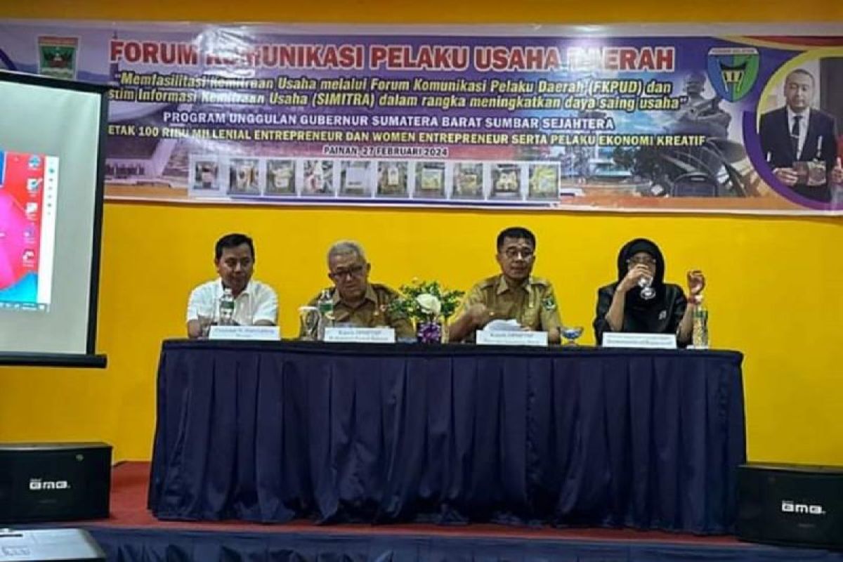 DPMPTSP Sumatera Barat gelar forum komunikasi pelaku usaha daerah