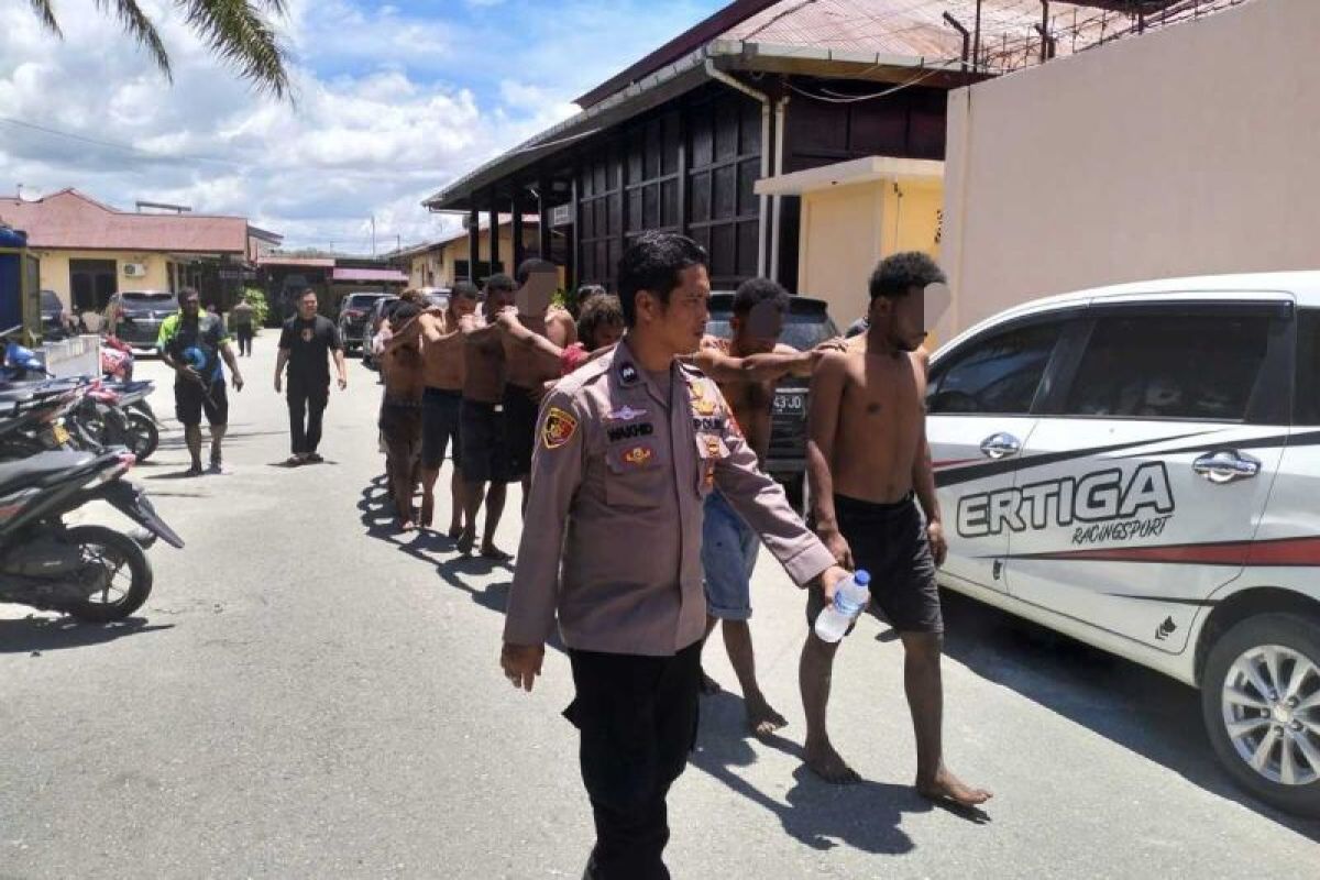 Polres Jayapura minta warga tak  gelar pesta malam hari