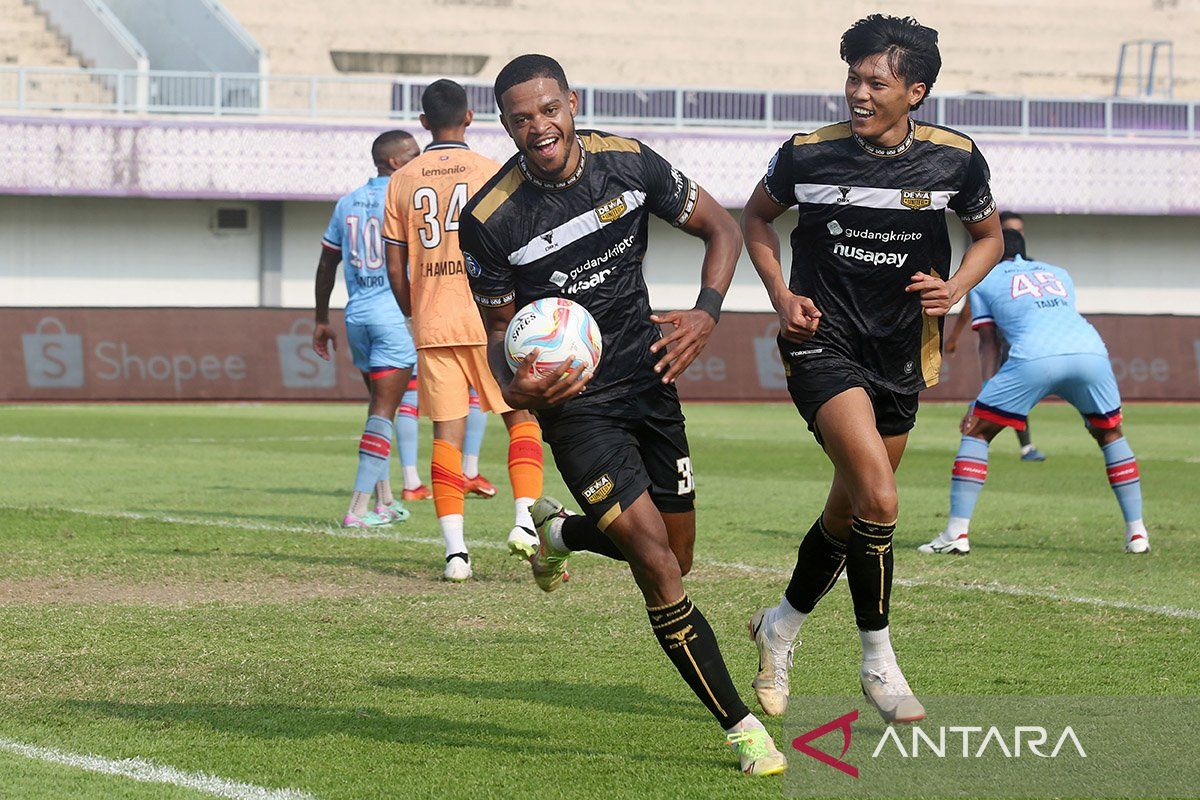 Liga 1: Dewa United peratahankan Alex Martins