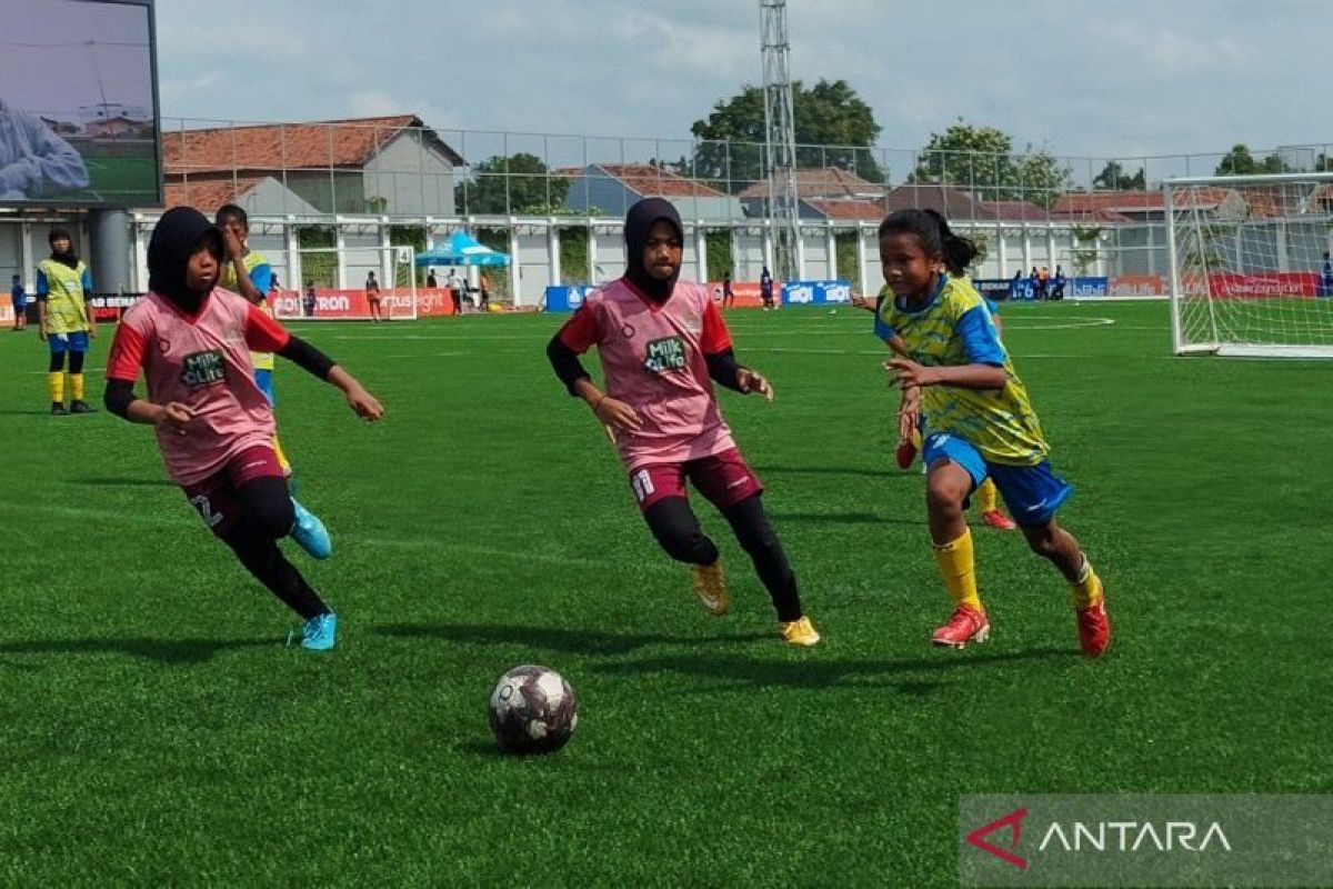 116 SD/MI di Keresidenan Pati bersaing di kompetisi sepak bola putri