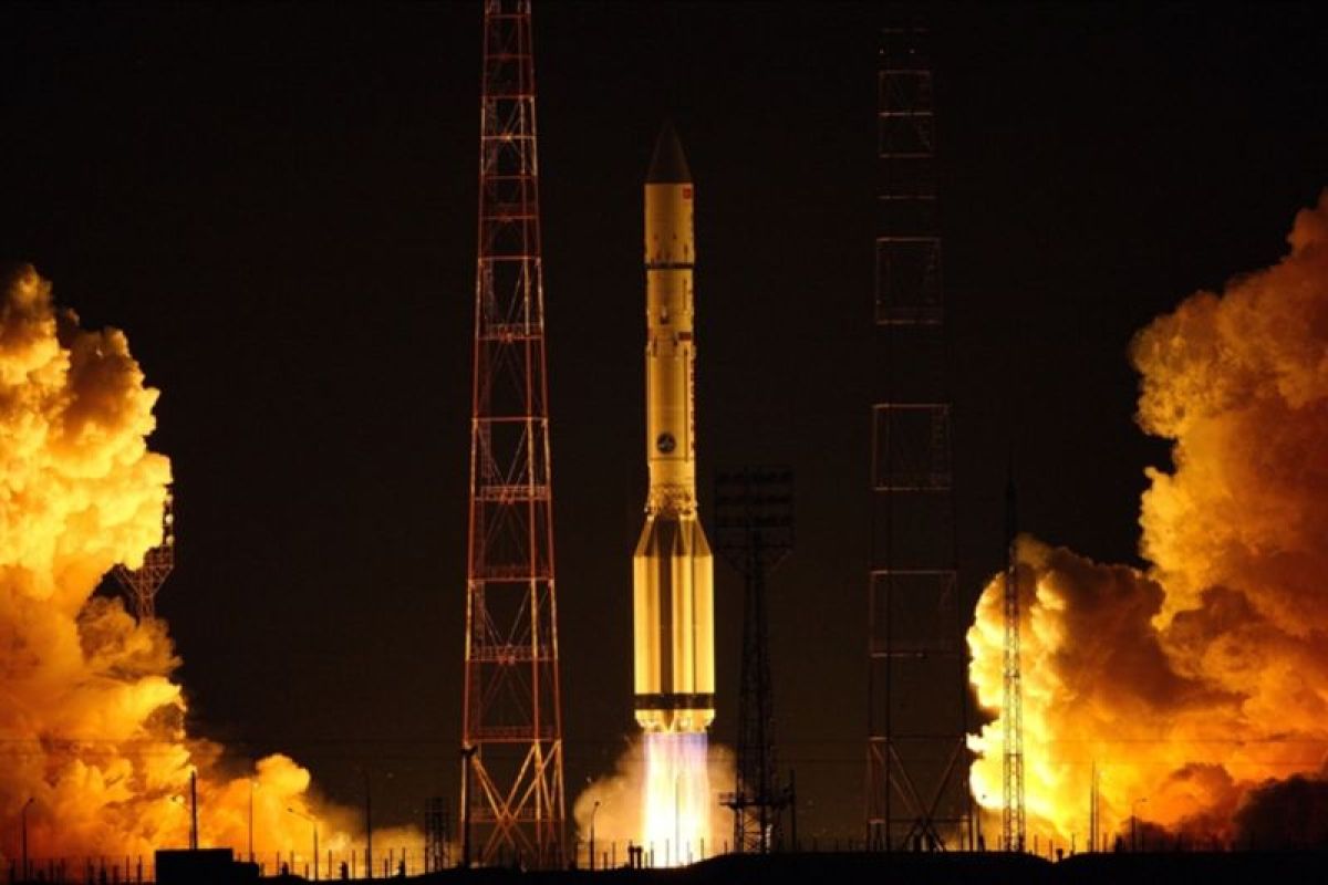 Rusia uji peluncuran rudal balistik antarbenua