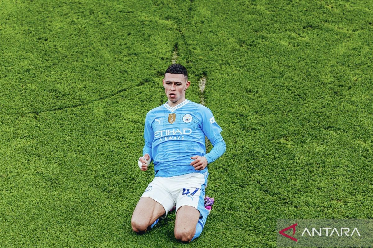 Pep Guardiola puji Phil Foden "Dia salah satu pemain terbaik di Liga Inggris"