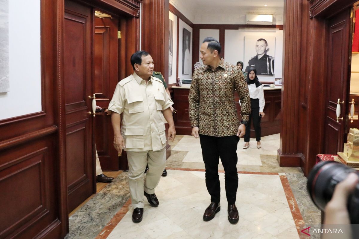 Menteri Agraria AHY berkunjung ke kantor Prabowo