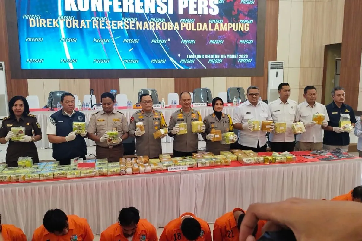 lampung-police-expose-two-malaysian-drug-networks