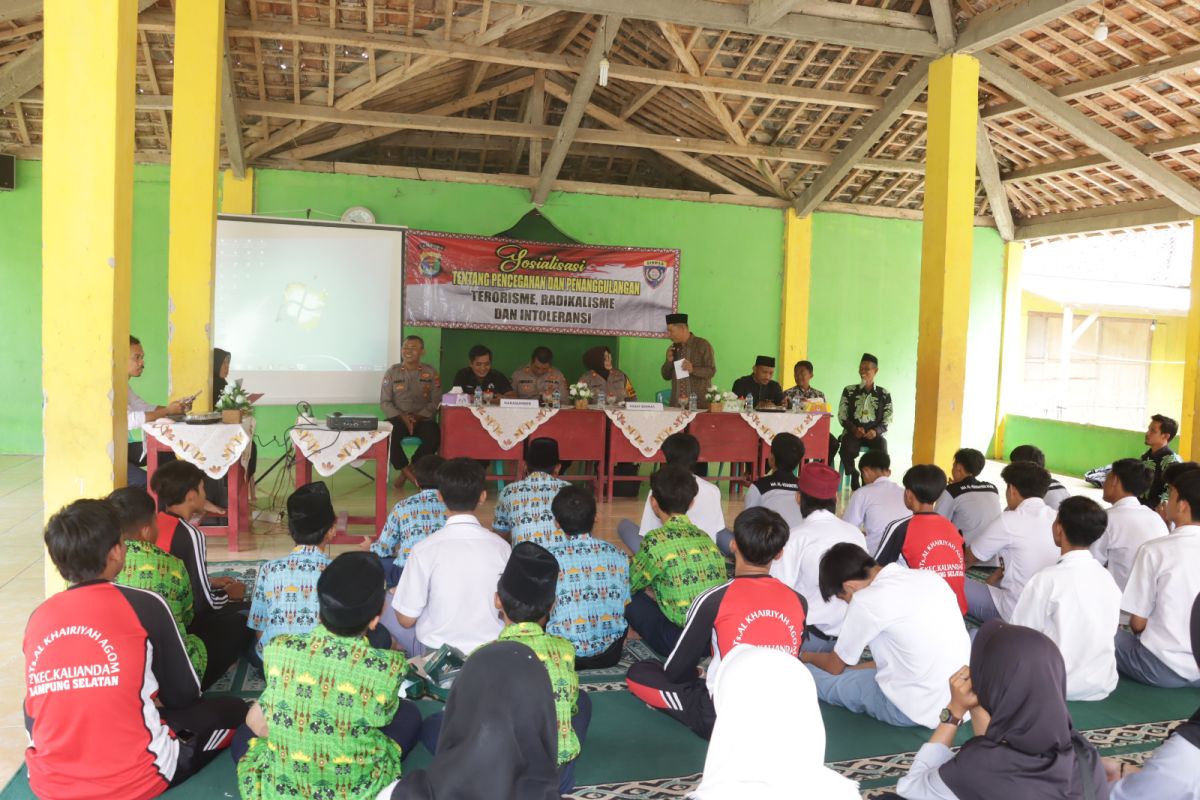 Polres Lampung Selatan gelar sosialisasi cegah terorisme ke pelajar