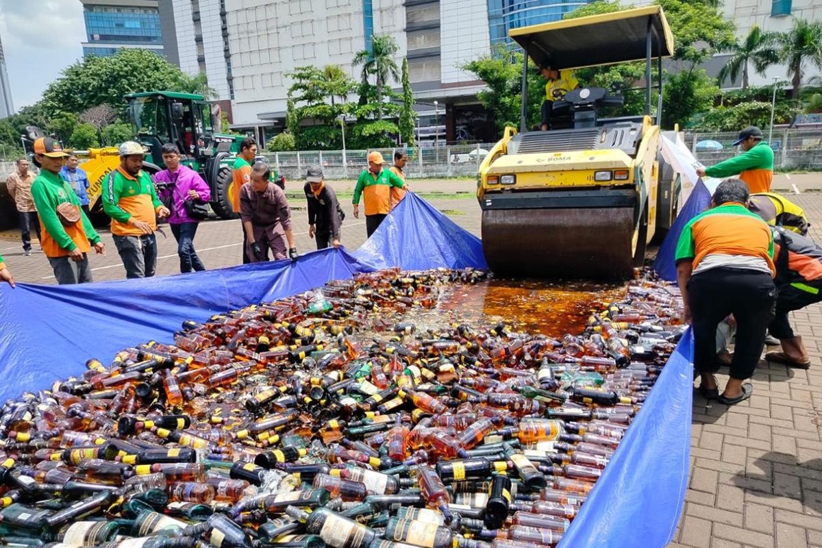 Kejari Jakpus musnahkan narkoba dan miras