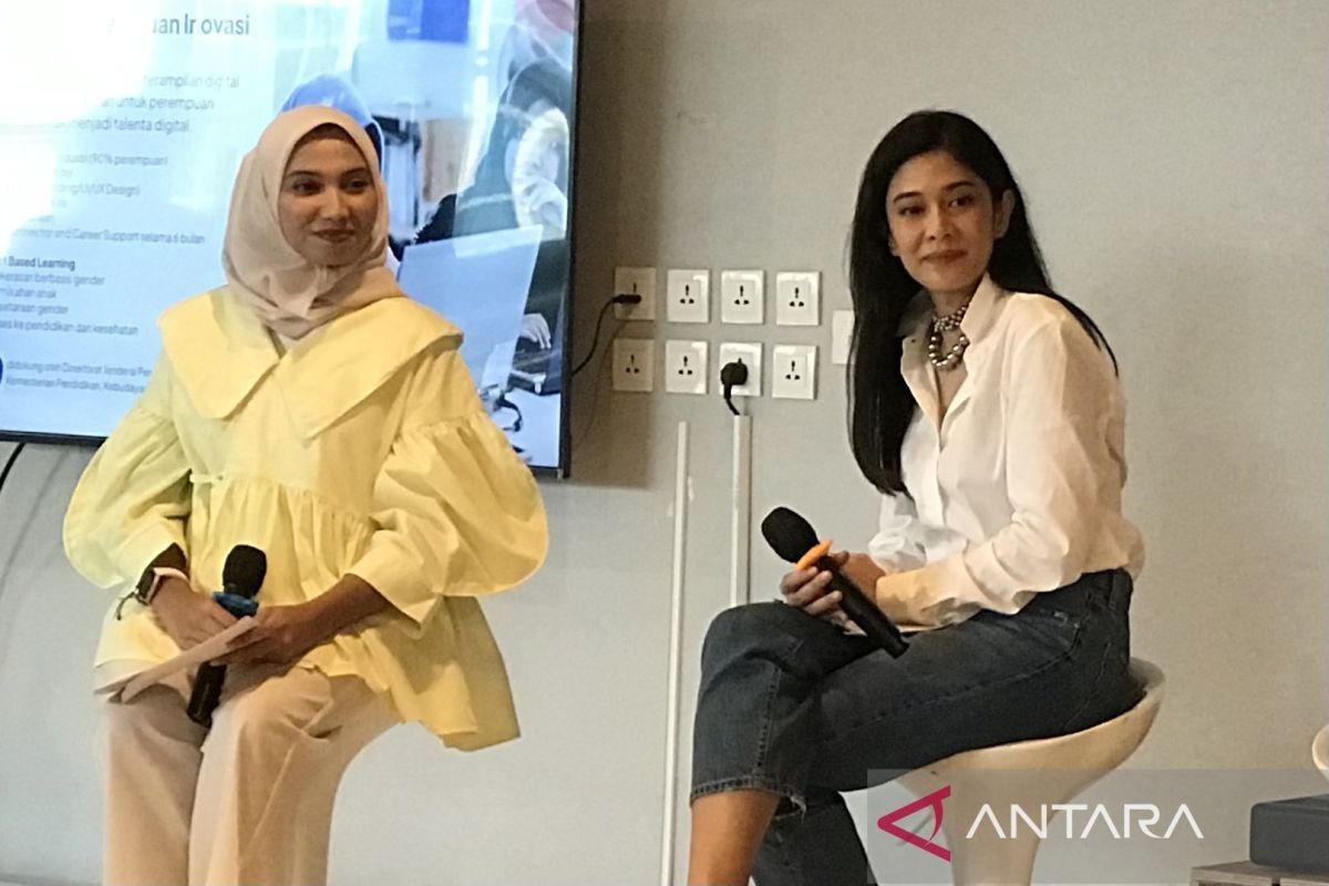 Dian Sastrowardoyo ungkap pentingnya dukungan setara bagi anak perempuan