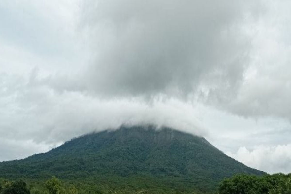 PVMBG ingatkan aktivitas erupsi Ile Lewotolok masih tinggi