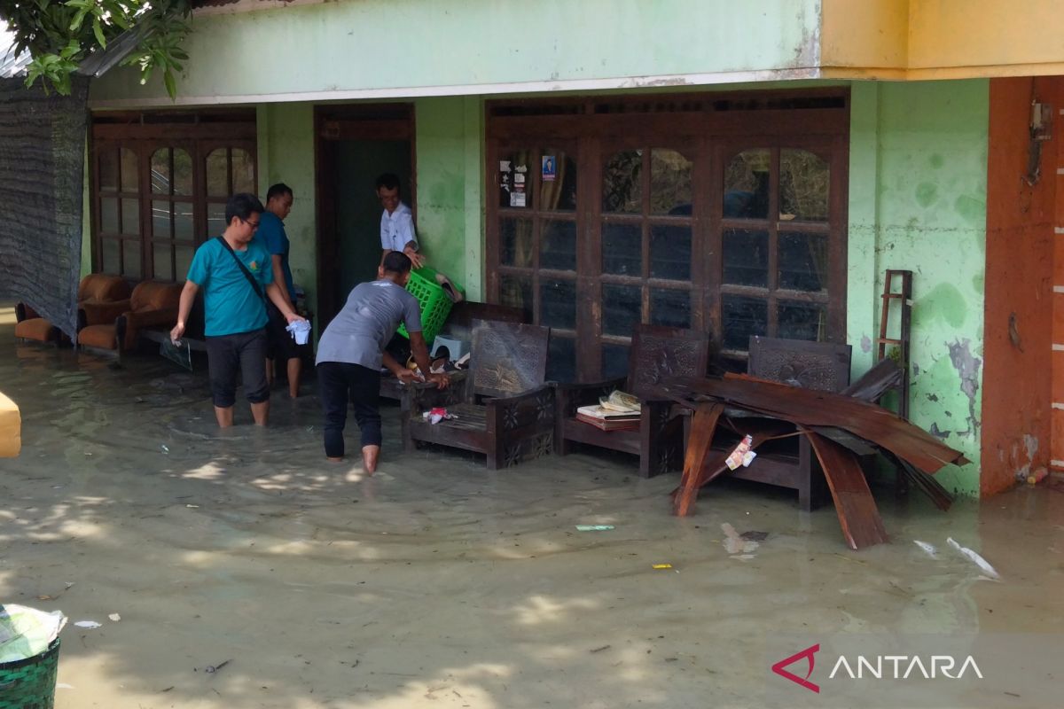 Demak antisipasi DBD di desa terdampak banjir