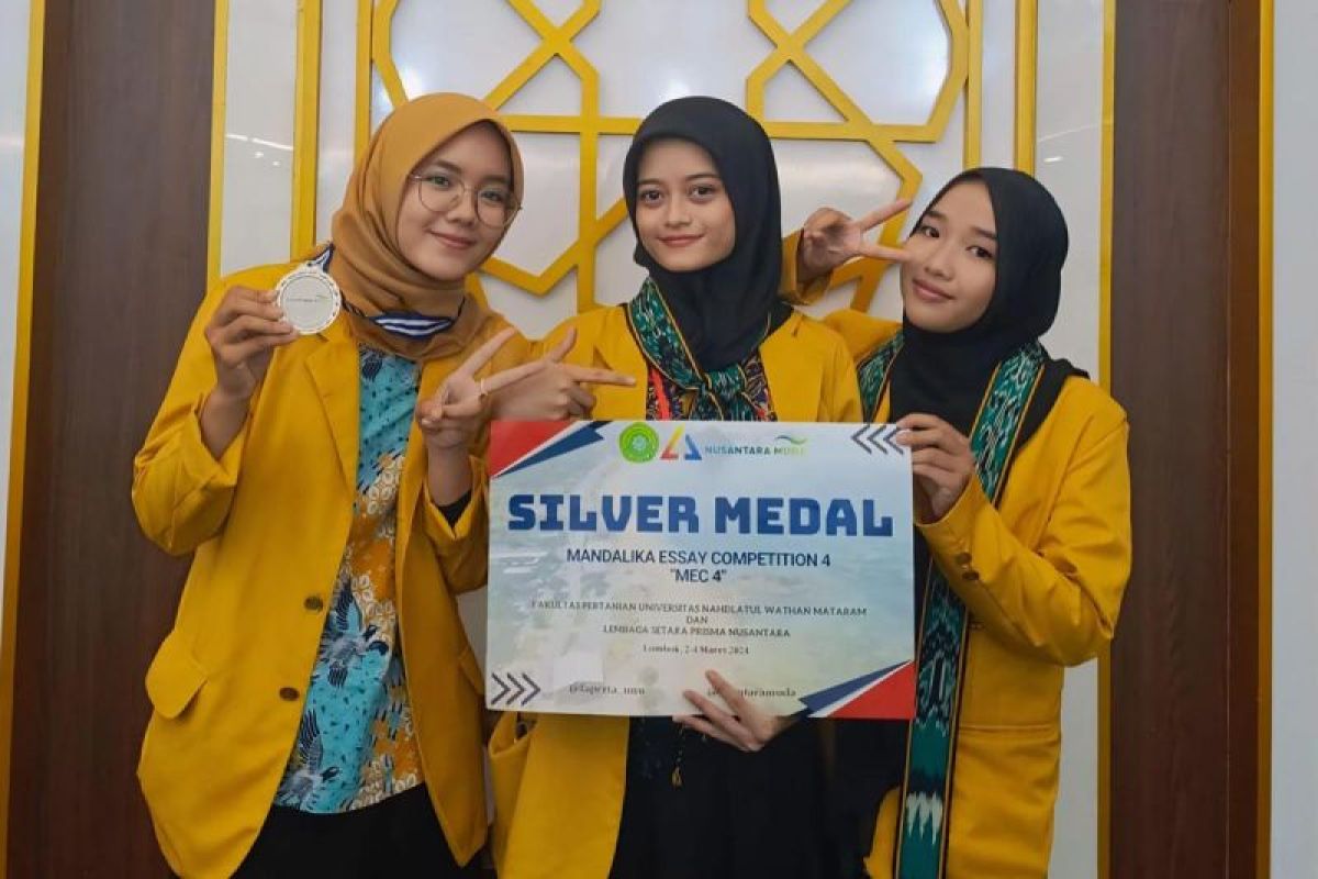Tiga mahasiswa Fabio Unsoed raih medali perak di Mandalika Essay Competition