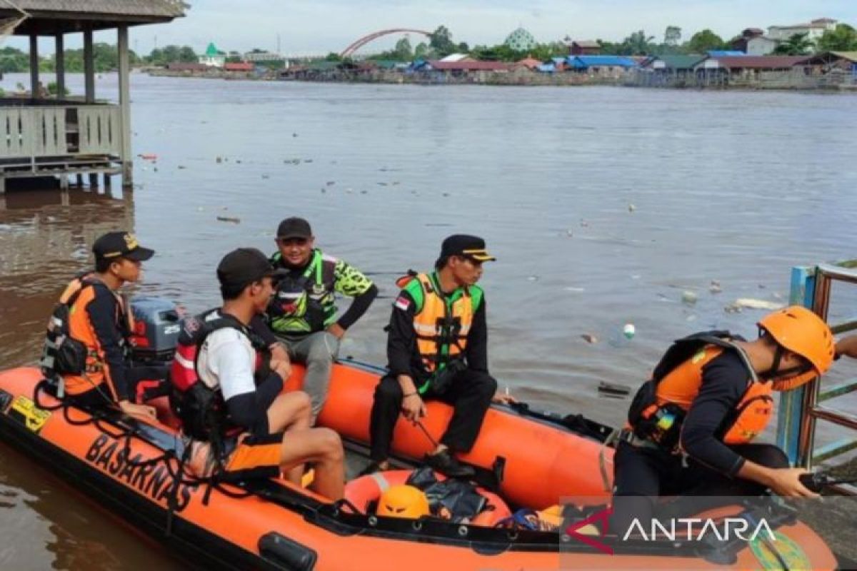 Diduga kram, seorang remaja tenggelam di Sungai Kahayan