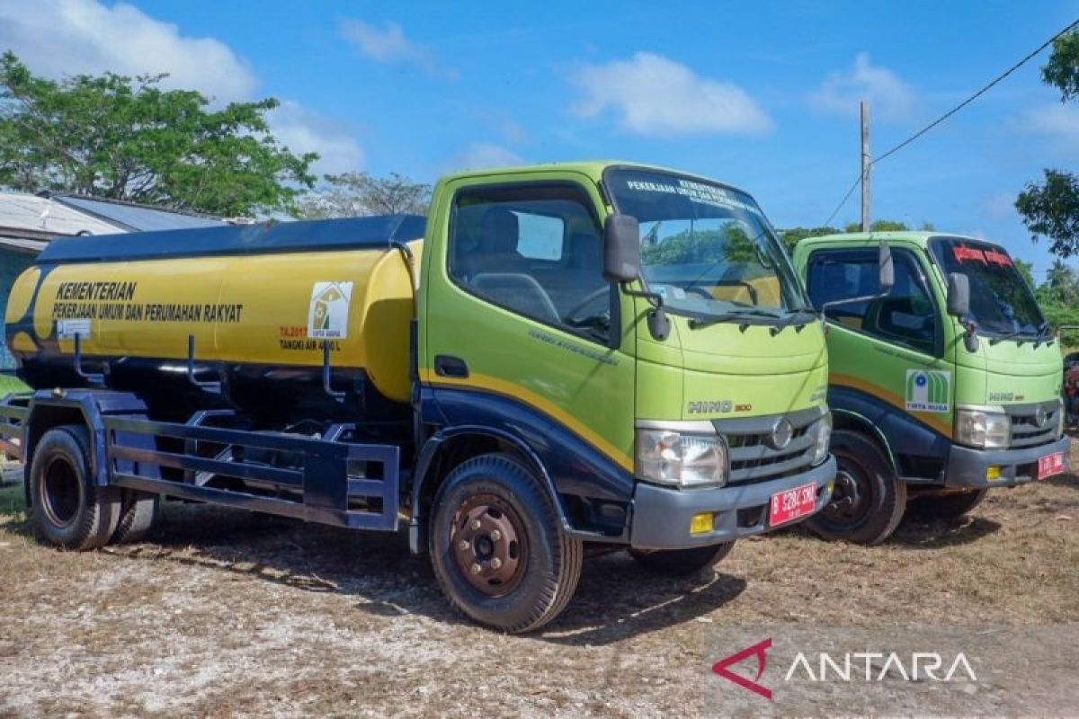 Mesjid di Natuna peroleh pelayanan air gratis