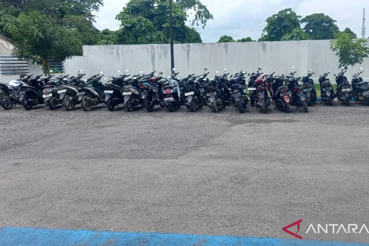 Polresta Kendari Amankan 51 Motor Balap Liar Di Awal Ramadhan - ANTARA ...