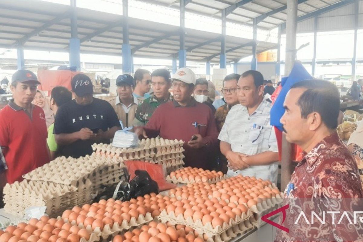 Harga bahan pokok di sejumlah pasar Kota Bima fluktiatif